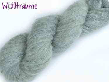 Flocke Salbei, handgefärbte Wolle von wollträume